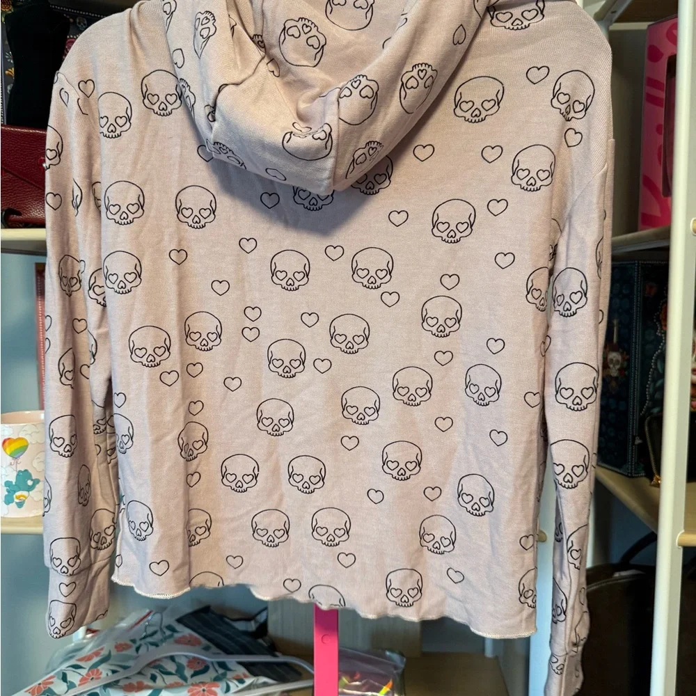 Chaser Pink Skull and Heart Hoodie NWT Size  XS - Picture 5 of 5